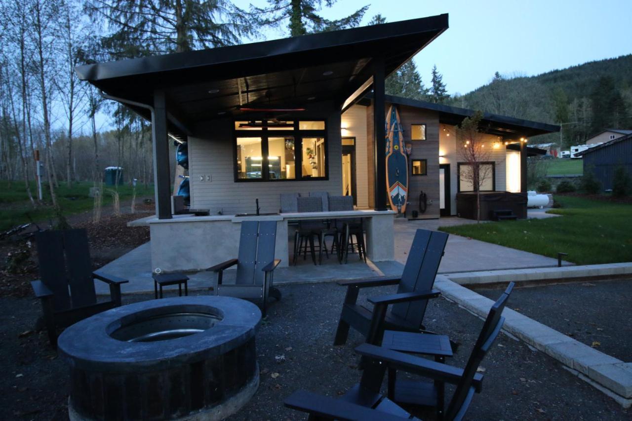 Luxe Lake Cabin Hot Tub Grill Firepit Ev Charger Onalaska Εξωτερικό φωτογραφία