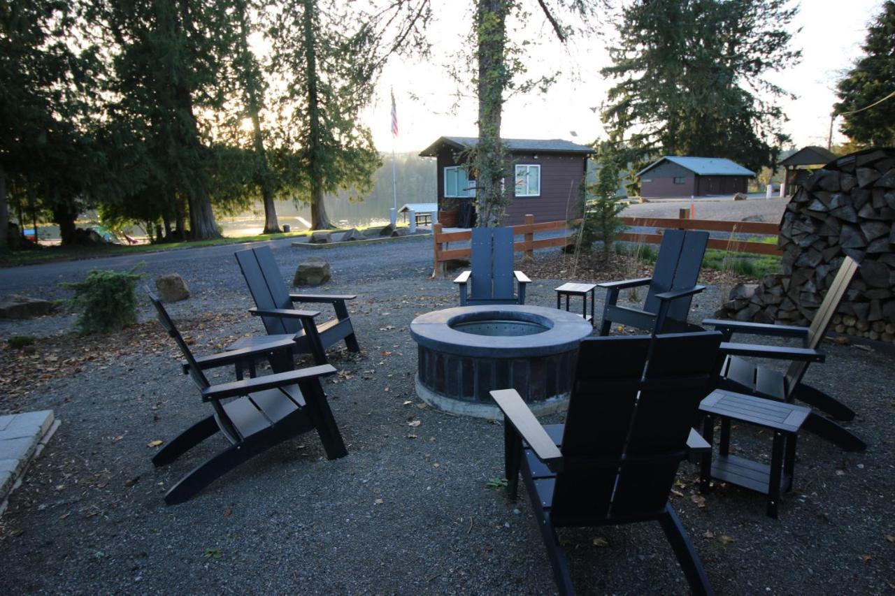 Luxe Lake Cabin Hot Tub Grill Firepit Ev Charger Onalaska Εξωτερικό φωτογραφία